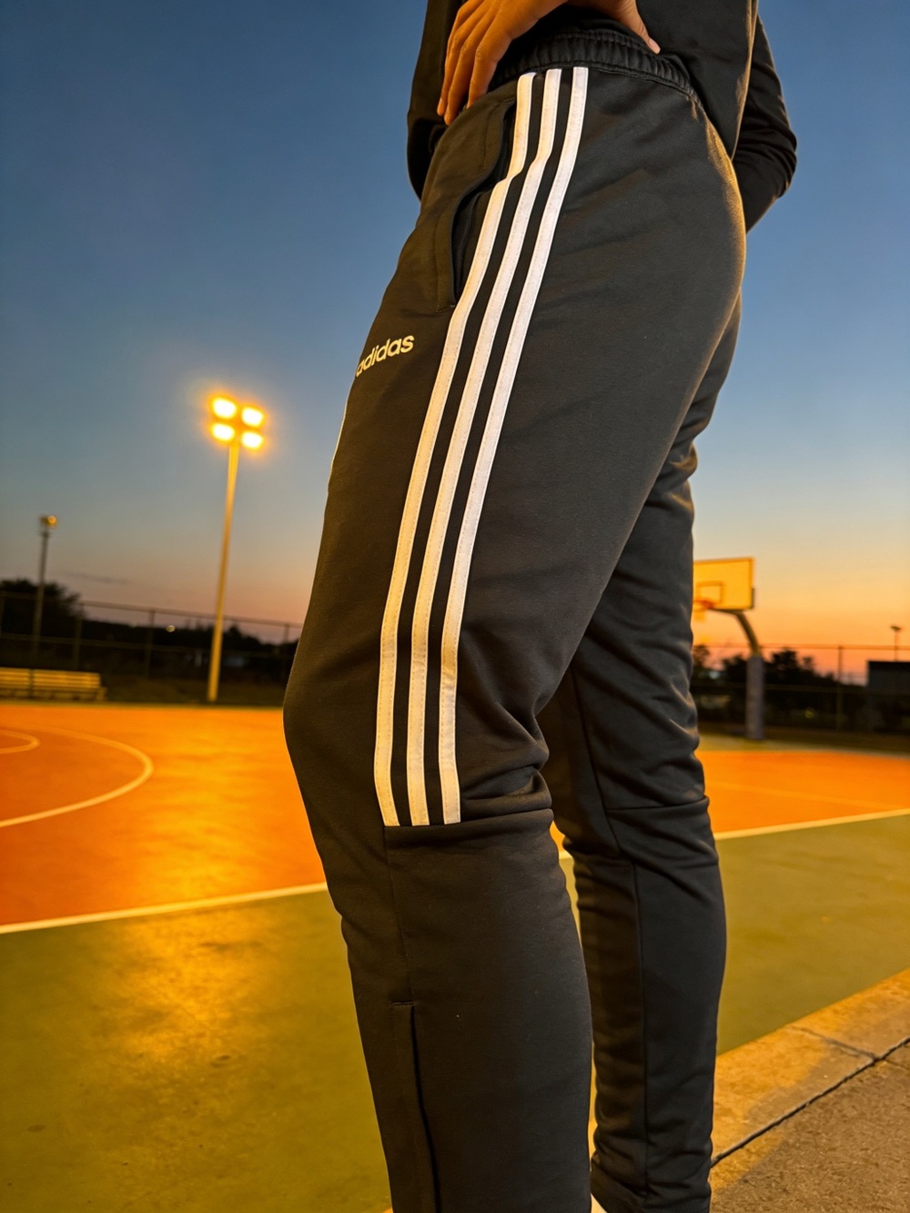Adidas: Prime green aeroready pant. Sz: S Tapered w/Zip